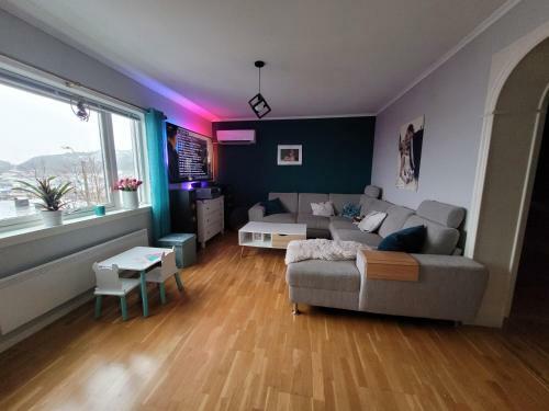 A Cozy Bright Apartment With A Beautiful View