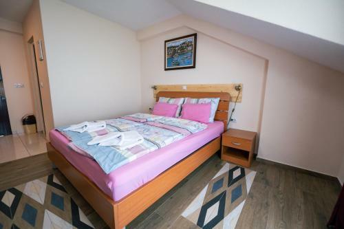 Bed & Breakfast Hotel Holiday-m
