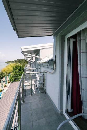 Bed & Breakfast Hotel Holiday-m