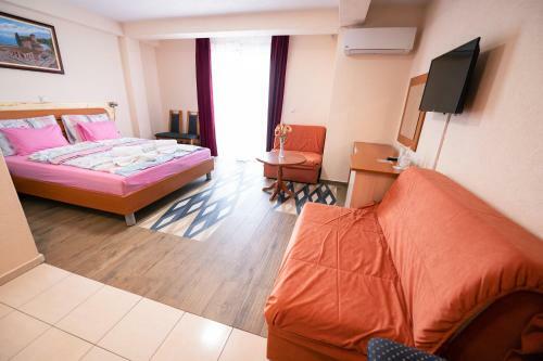 Bed & Breakfast Hotel Holiday-m