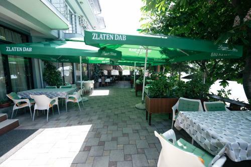 Bed & Breakfast Hotel Holiday-m