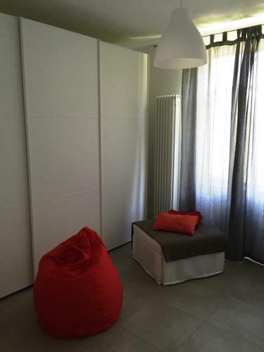 Apartamento Appartamento Rosso A 300 Mt Dal Centro Storico Di Aosta!