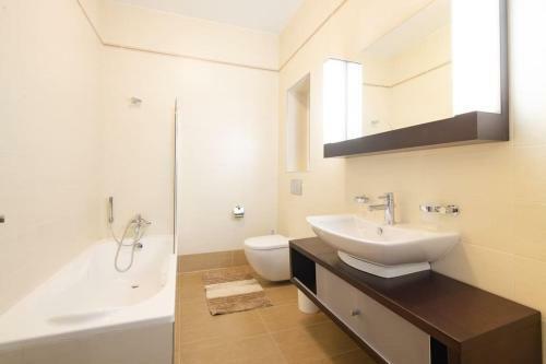 Apartamento Sliemaseafront-wtpool-abrighter Sideofyour Holiday