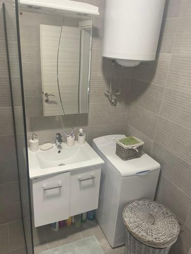 Studio Apartman Happy Home