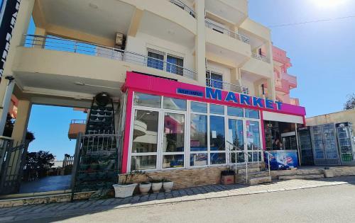 Seaview Apartment & Pool