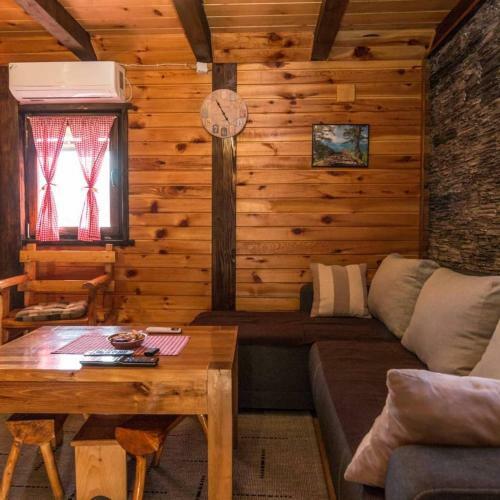 Brvnara Na Bregu