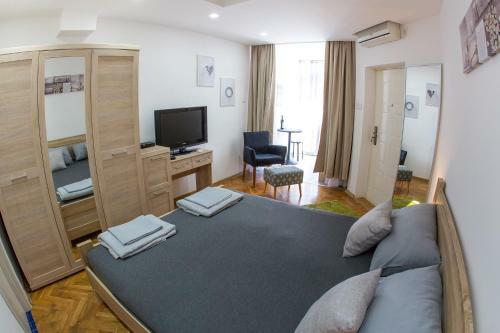 Budva Downtown Apartment