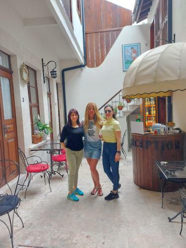 Hotel Ranjous Otel