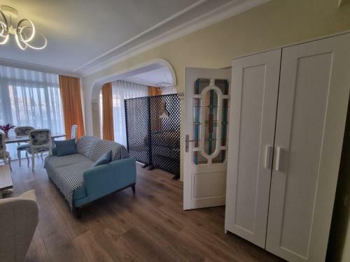 Gokcen Apartman?