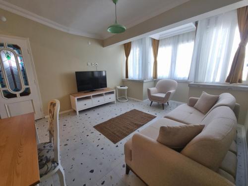 Gokcen Apartman?