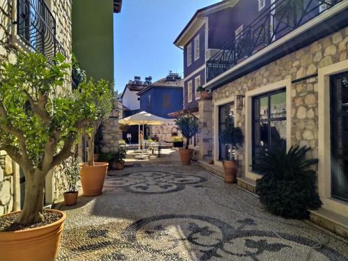Hotel Fiore Garden Suites By Alp Pasa