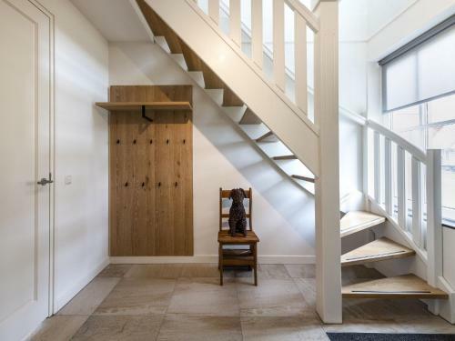 Spacious Villa With A Sauna, At The Tjeukemeer