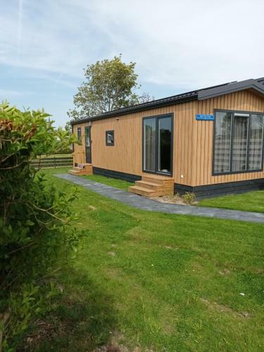 Het Yorritje - Knus Chalet Nabij Kust
