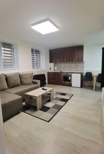 Kraguj Apartman 2
