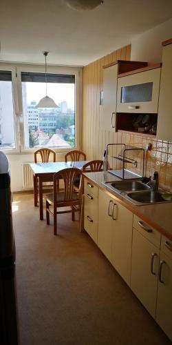 Apartamento Corner Tower // Prijetno Stanovanje Za 4 Osebe + Free Parking