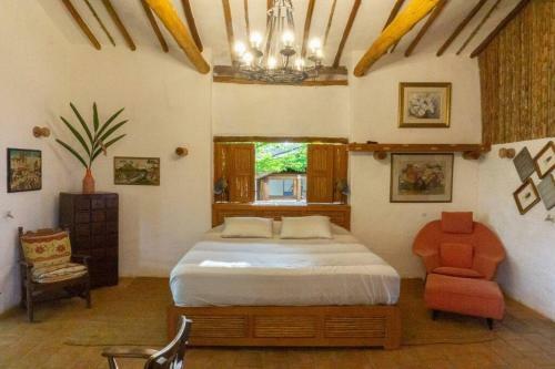 Casa-taller El Paraiso (vacina A Casa El Paraiso)