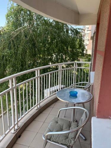 Hill Apartment
