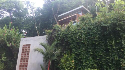 Xanadu, La Joya Surf House