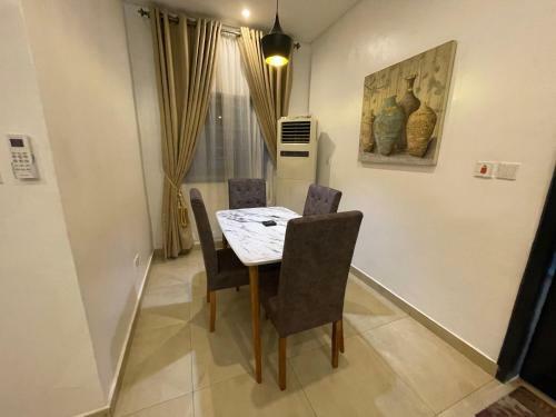 Apartamento Comfort Home - 2 Bedroom Semi-detached Bungalow