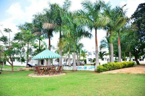 Royal Palms 1-bedroom Apartment D4