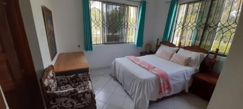 Royal Palms 1-bedroom Apartment D4