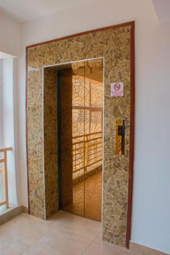 Apartamento Luxe, Elegant 1br In Kilimani Strong Wifi With Pool