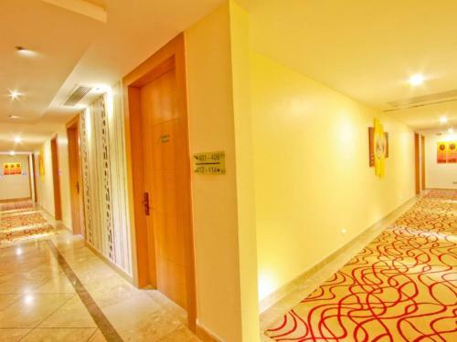 Hostal Room In Bb - Prideinn Azure Hotel Nairobi