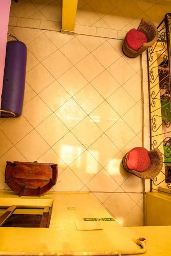 Bed & Breakfast Raya Hotel