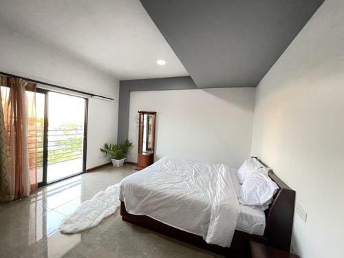 Hostal Penthouse En-suite Bedroom