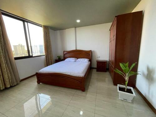 Hostal Penthouse En-suite Bedroom
