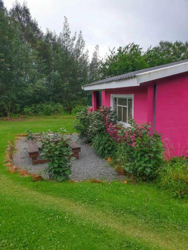 Cottage Imvana Pink (sleeps 6)