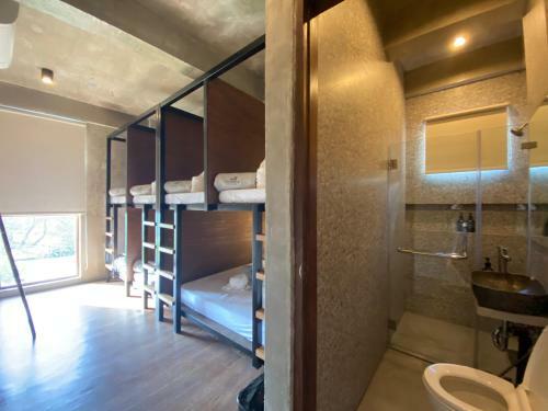 Shorebreak Hostel