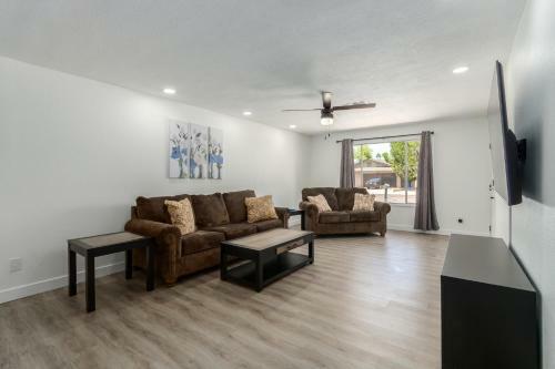 3 Bdrm Near Spring Training & Golf W/ Pool & Games