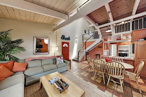 Moosehead Manor