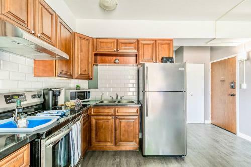 Stunning 1br - King Bed Apartment - Prime Location