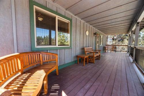 Sleepy Bear Lodge