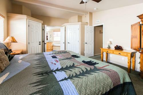 Whispering Pines - Big Bear Lake