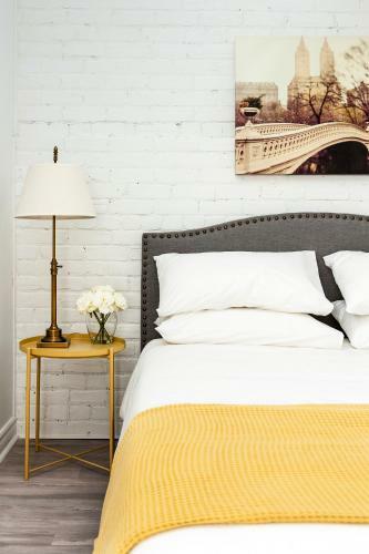 Apartamento Dreamy Heritage Grey Stone, Plateau Mont-royal