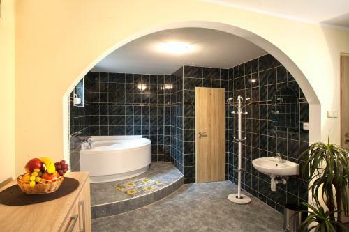 Hostal Pension Relax U Kom�na