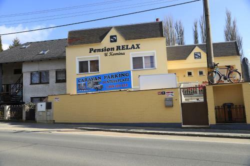 Hostal Pension Relax U Kom�na