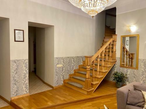 Dream Stay - 150m2 Split-level 3-bedroom Apartment