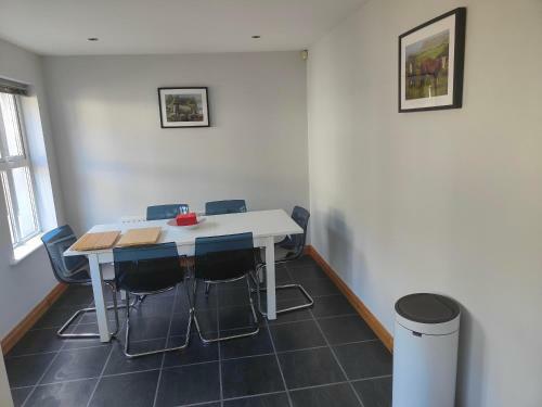 Castleview Large 3 Bedroom House In Glenarm