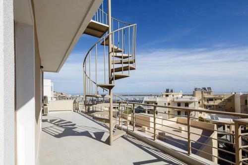 Harbour Hill Apartment With Jacuzzi And Sea View