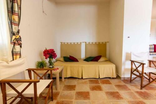 Seaside Apartment In Livadi