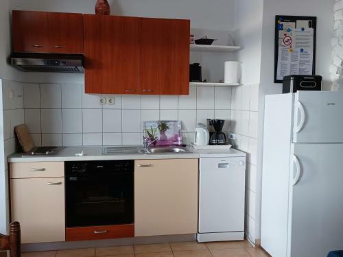 Apartments Marion Klenovica