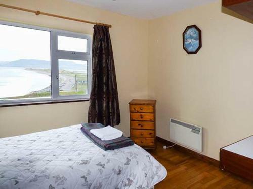 Rossbeigh Beach Cottage No 4