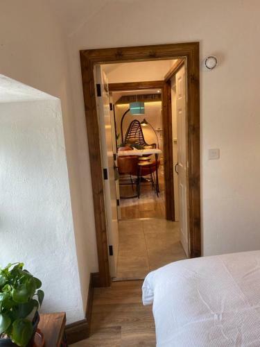 3 Bed Apartment/explore The Area/enjoy Our Pub