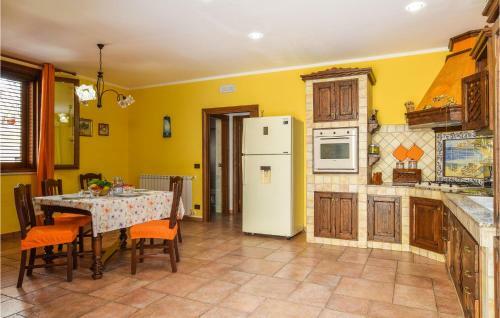 Beautiful Home In Aspra With Wifi And 3 Bedrooms