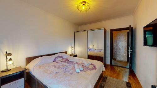 Apartmani Radomirovi?