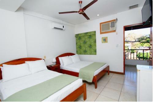 Bed & Breakfast Acacia Playa Hermosa